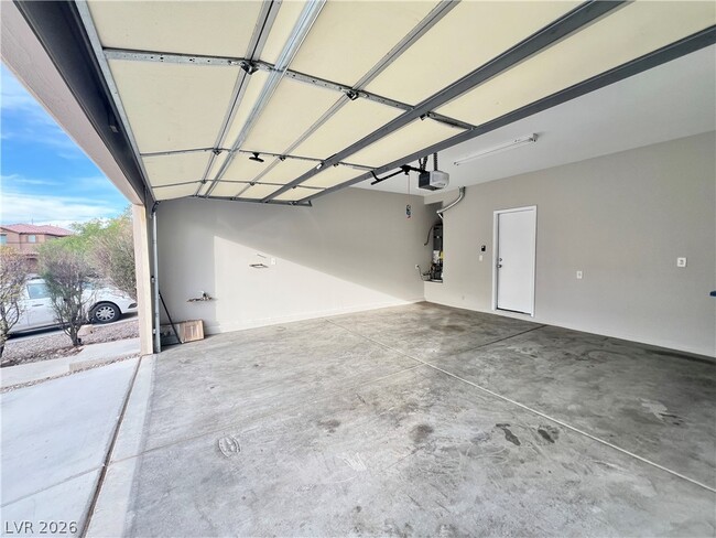 Building Photo - 428 Redruth Dr