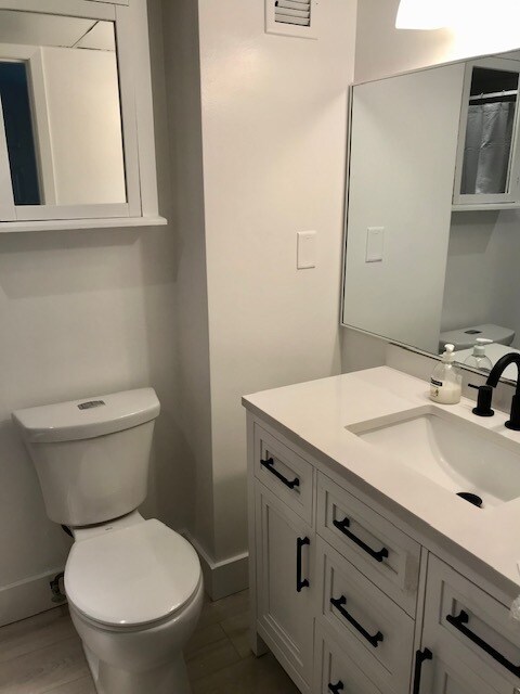 Master bath ensuite - 89 S Atlantic Ave