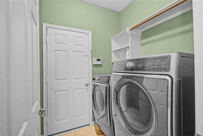 Building Photo - 1403 Lochstone Dr