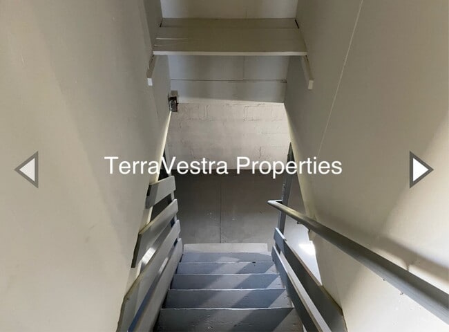 Building Photo - 3 Bed/1 Bath Single Family Home in Upper D...