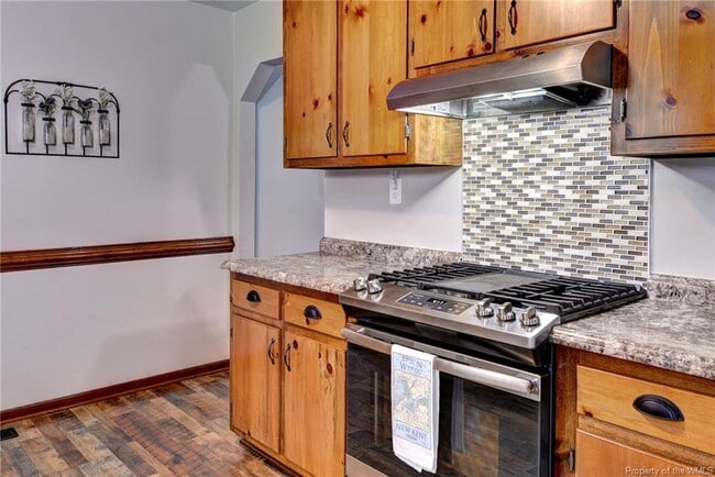 Building Photo - 5930 Farmers Dr