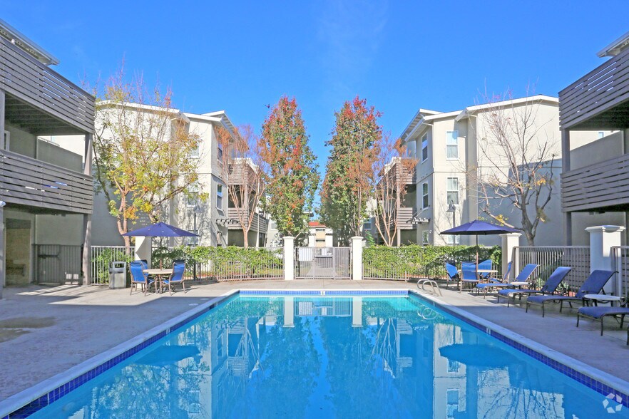 Buckingham Place Apartments 30 Buckingham Dr Santa Clara CA 95051