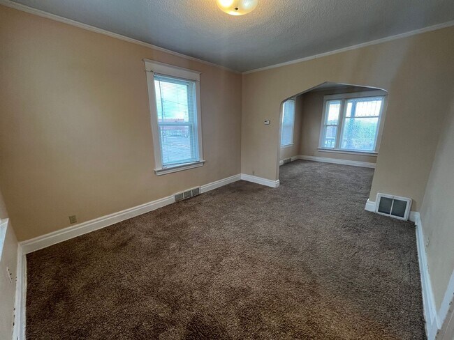 Building Photo - 3 Bedroom House in Duluth - Free August Rent!!