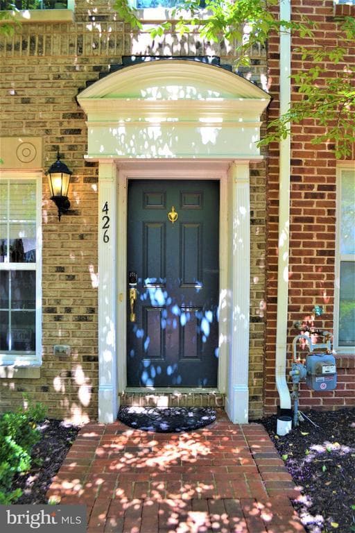 Building Photo - 426 N Thomas St