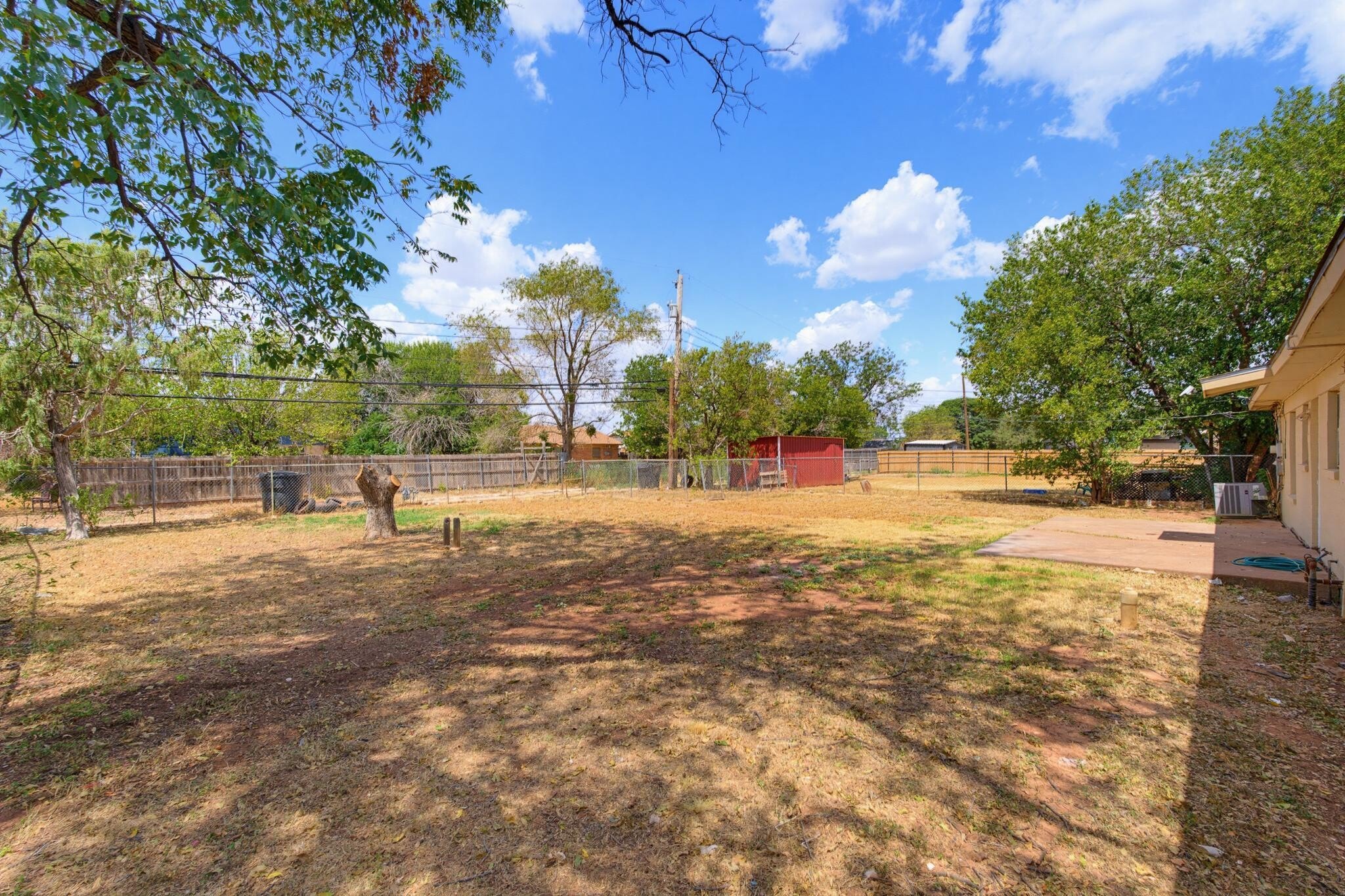 Building Photo - 618 S La Salle Dr