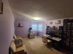 Building Photo - 3145 N Nashville Ave