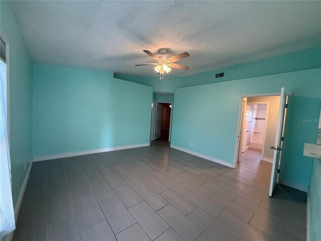 Building Photo - 1164 Engman St