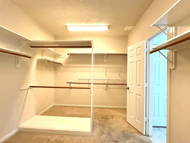 Building Photo - 46 S April Mist Cir