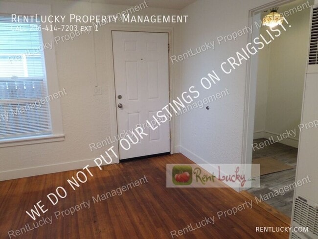 Building Photo - 2116 NE 85th St