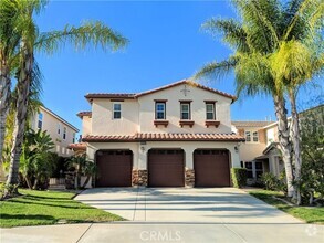 Building Photo - 1169 Parkview Dr