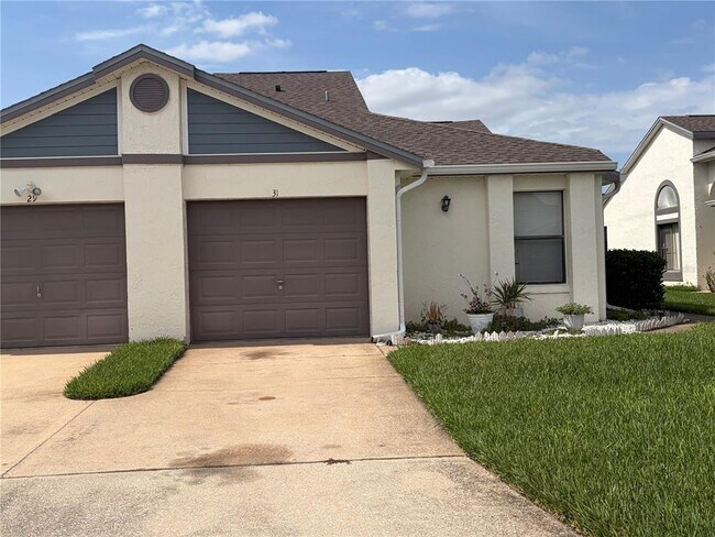Building Photo - 31 Lakepointe Cir
