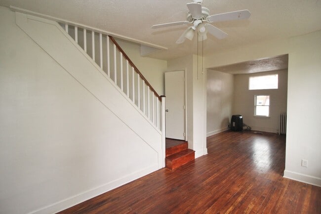 Building Photo - Nice EOG Coldstream Homestead Montebello 3bd/1ba w/ W/D! Available 6/15