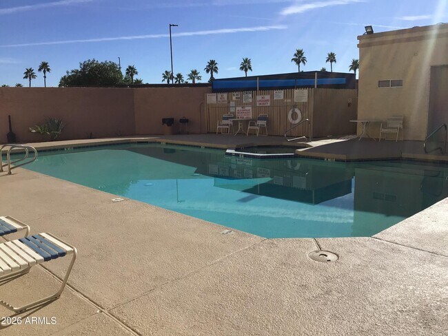 Building Photo - 12221 W Bell Rd