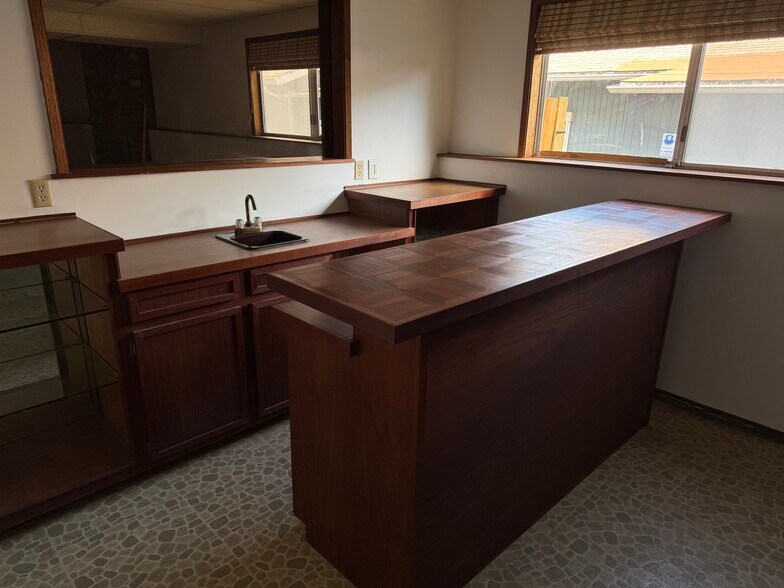 Downstairs Entertainment Room - 12717 SE 22nd Ave