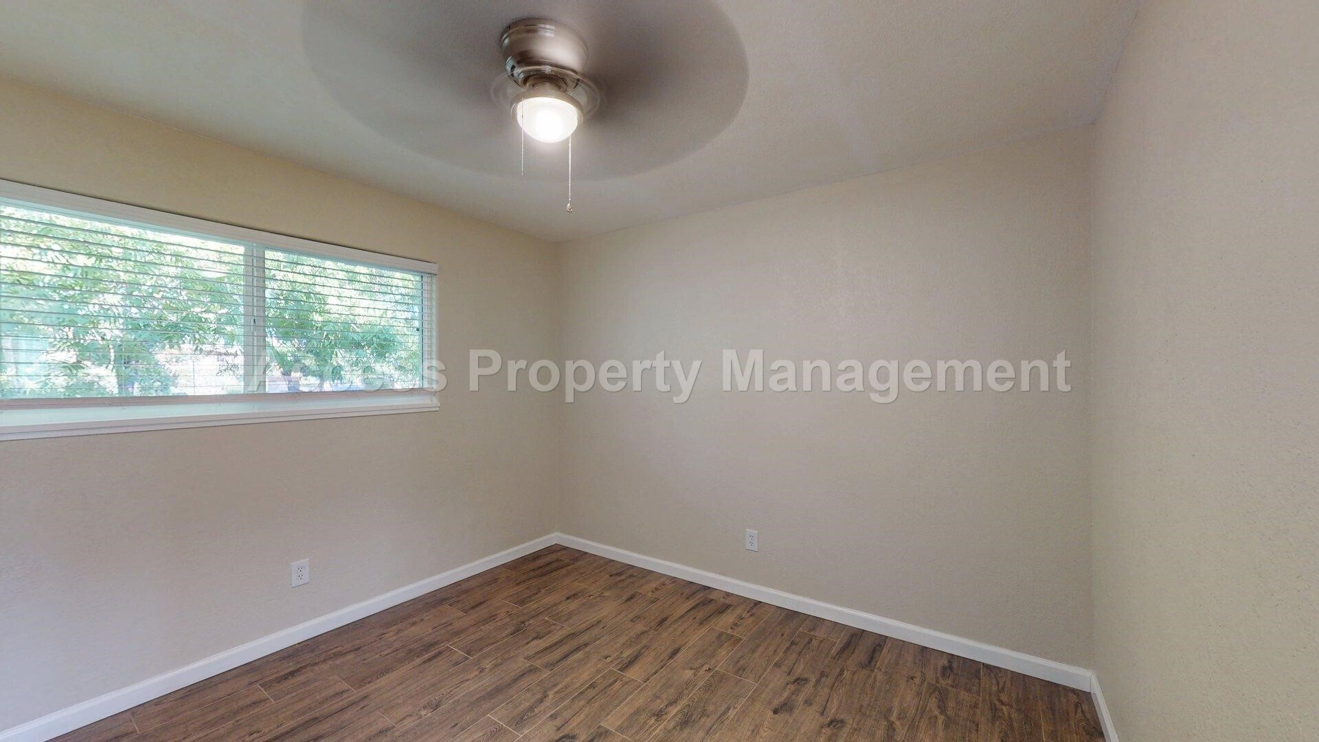 Building Photo - 1601 Carver Rd