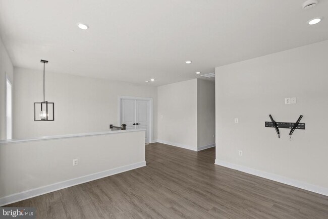 Building Photo - 7528 Zoe Ln