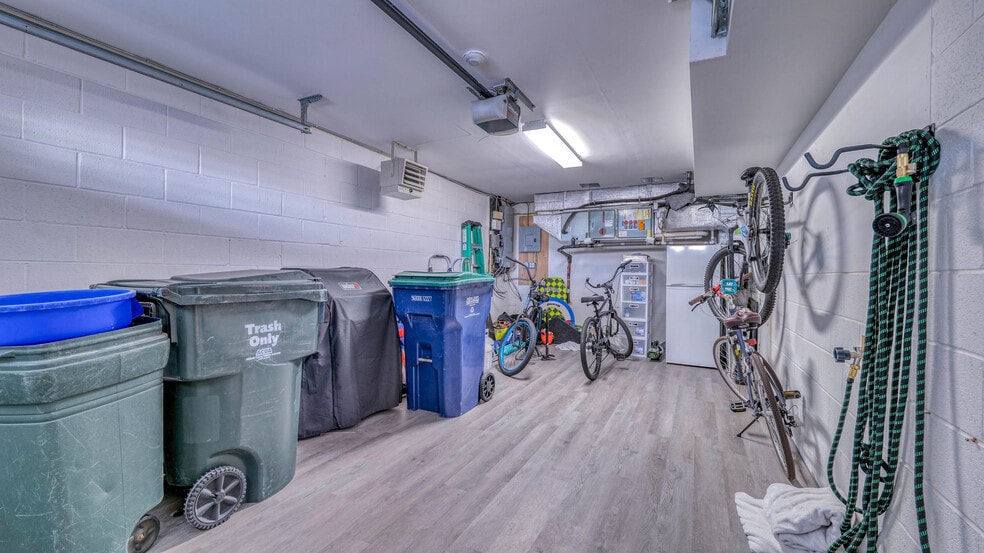 Building Photo - 9100 Atlantic Ave