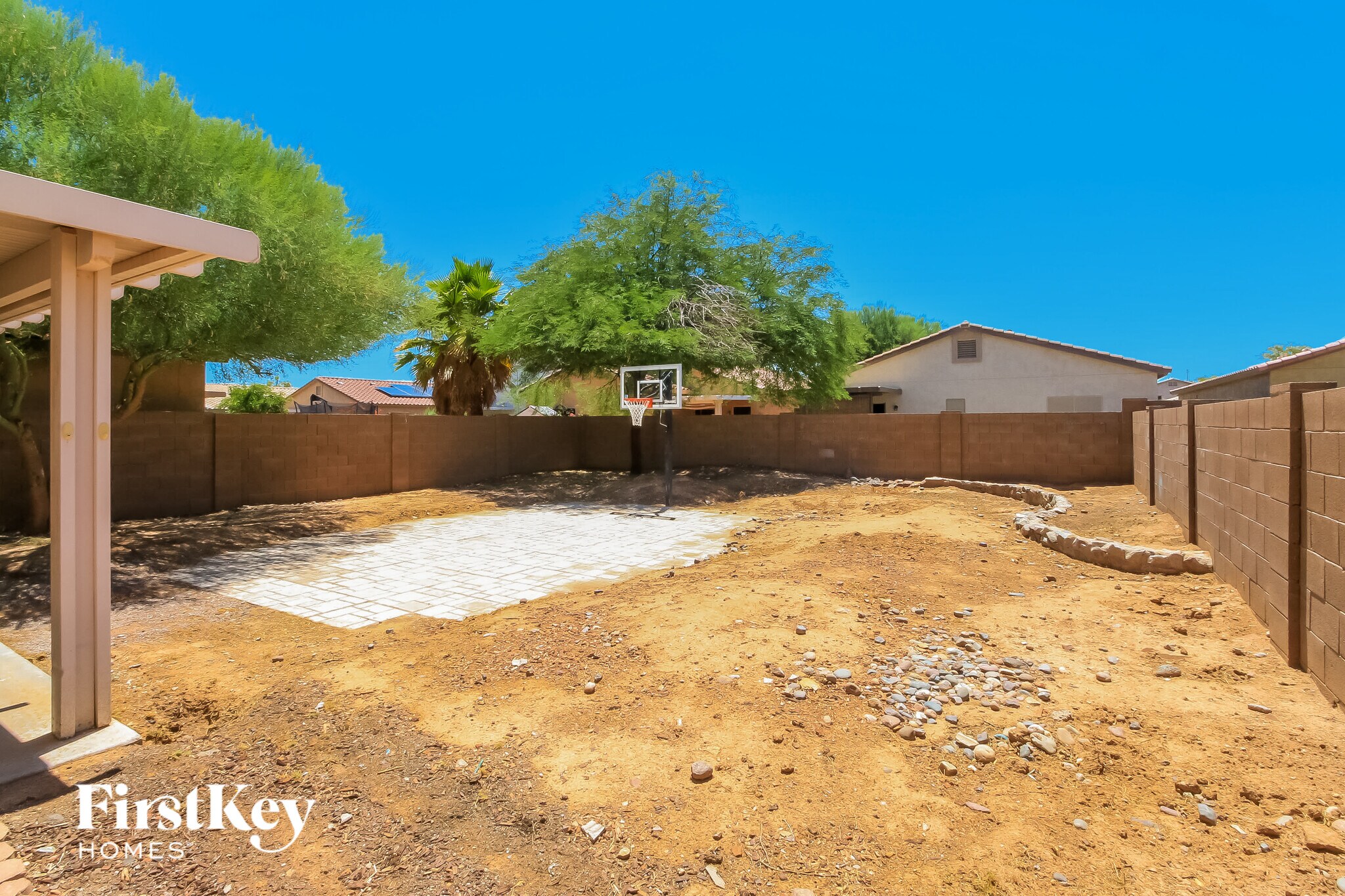 Building Photo - 751 E Drifter Pl