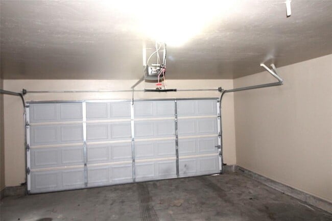 Building Photo - 4702 SE 77th St
