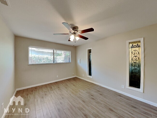 Building Photo - 2336 Villanova Cir