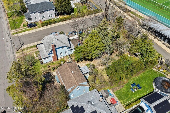 Building Photo - 15 Woolley Ave