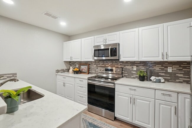 Building Photo - 4271 S Blackhawk Cir