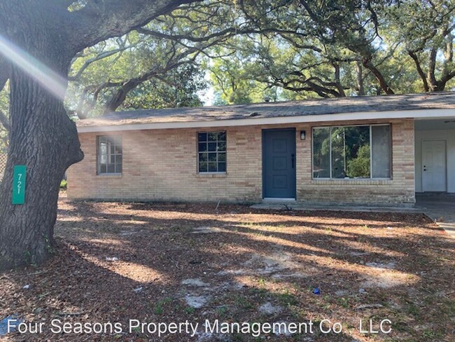 Primary Photo - 4 br, 1 bath House - 721 27th Street