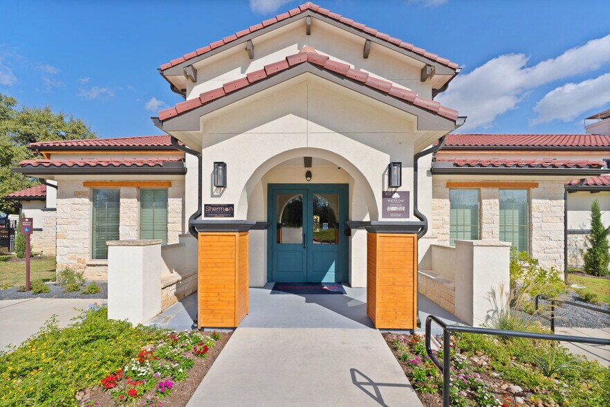 Primary Photo - Water Oak