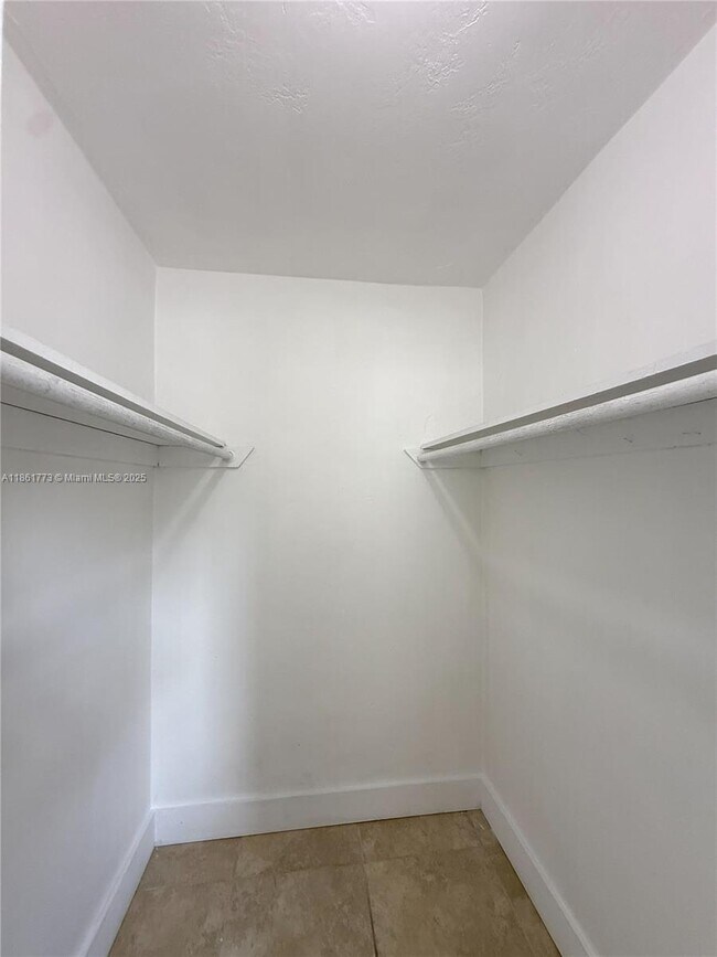 Building Photo - 3100 W Flagler St