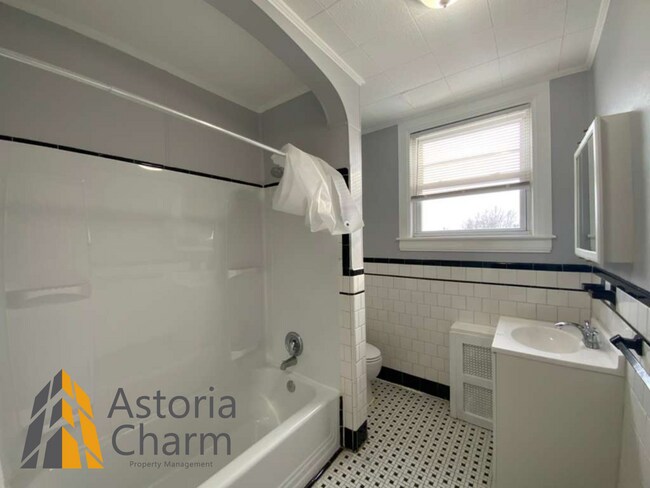 Building Photo - 3 Bedroom Home with Porch, Garage, and Finished Basement