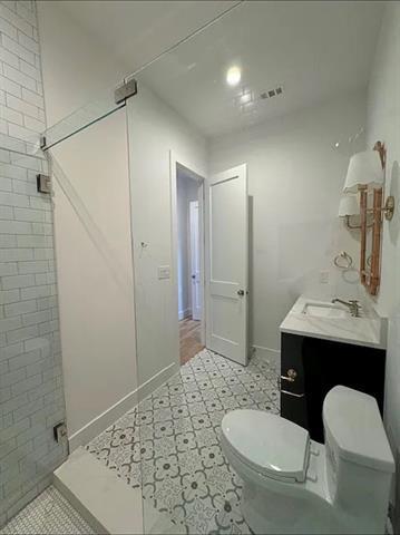 Building Photo - 5800 Goodwin Ave