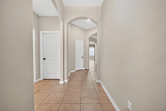 Building Photo - 19334 N Cottonwood Green Ln