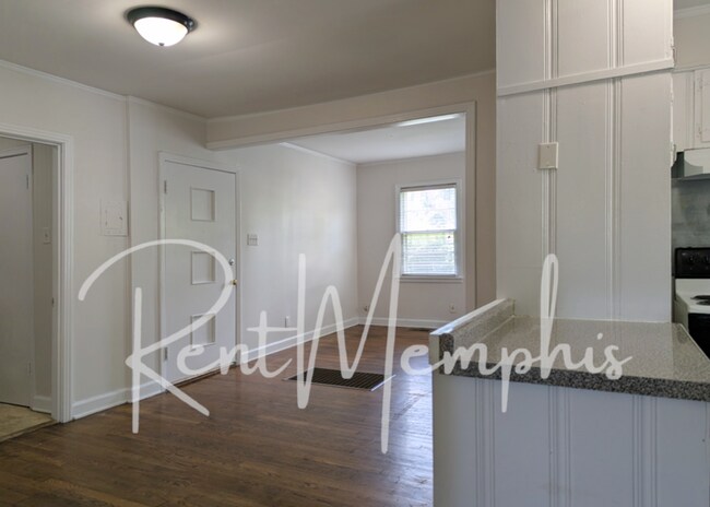 Building Photo - 72 S Larchmont Dr