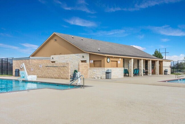 Building Photo - 329 Yearwood Ln