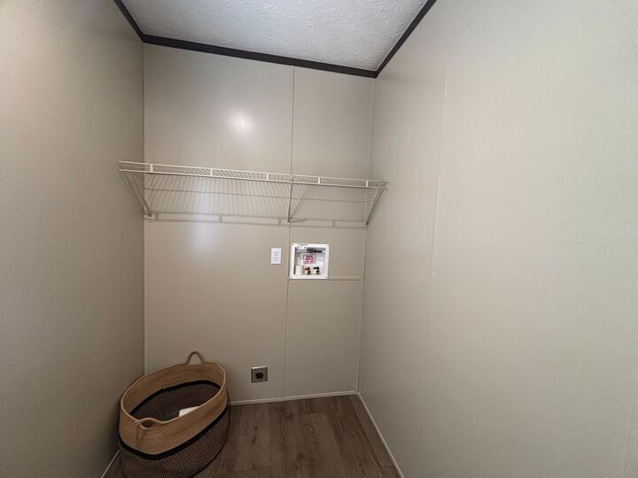 Building Photo - 601 Kathy St