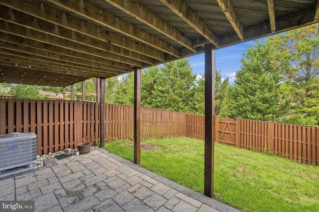 Building Photo - 3342 Wilton Crest Ct