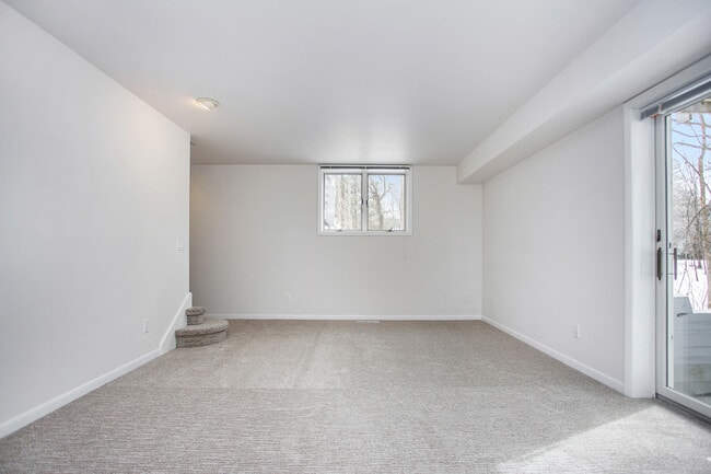 Building Photo - 18131 Mohawk Dr