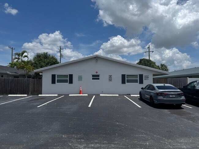 Building Photo - 2271 NW 52nd Ct