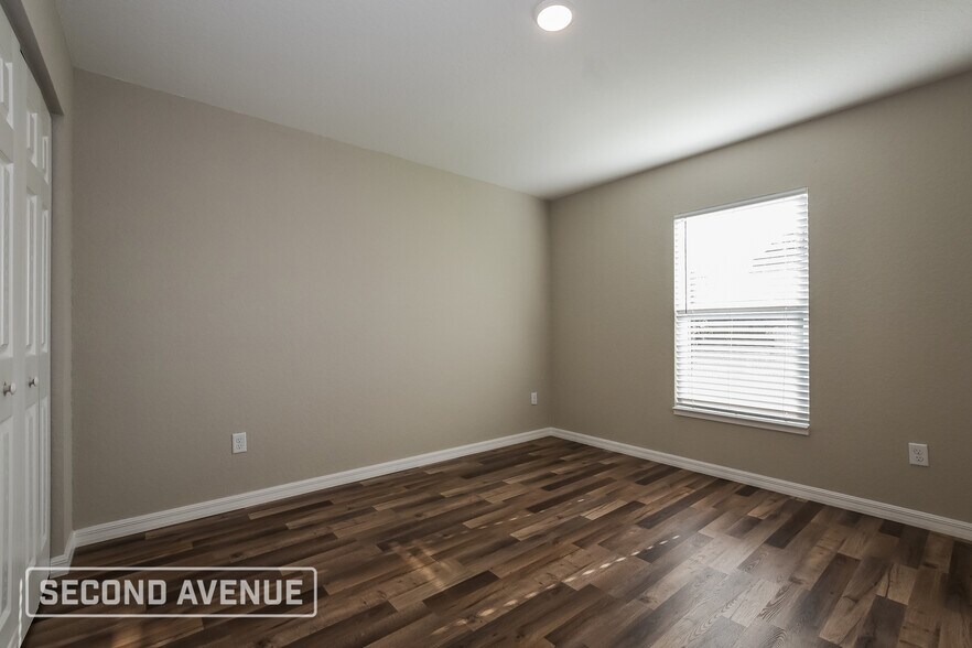 Building Photo - 5360 SW 164th Street Rd