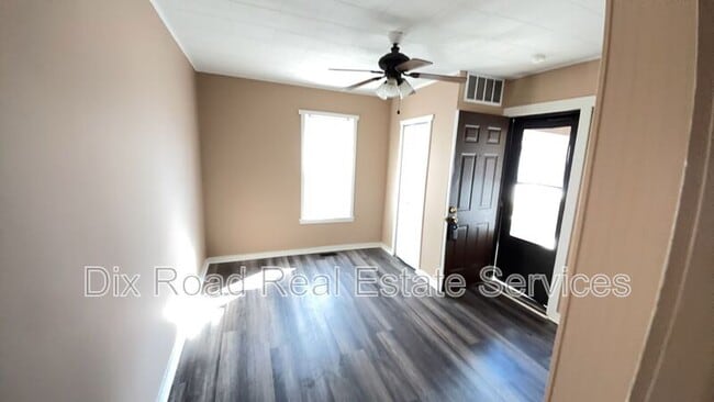 Building Photo - 1007 Elwood St