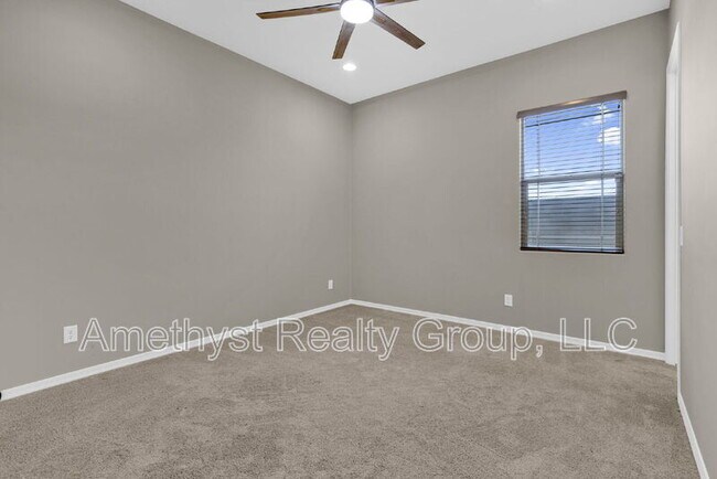 Building Photo - 5116 N 185th Ave