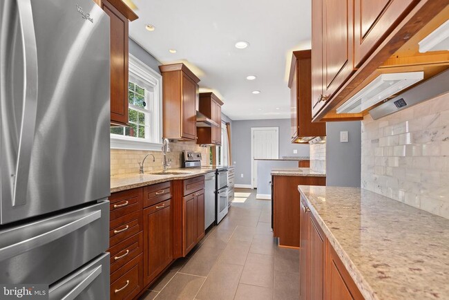 Building Photo - 13604 Wisteria Dr