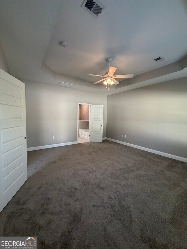 Building Photo - 148 The Villas Wy