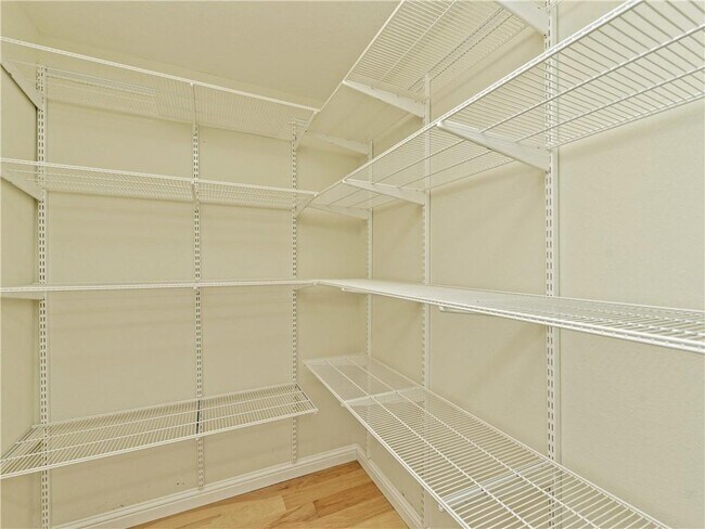 Building Photo - 8200 Neely Dr