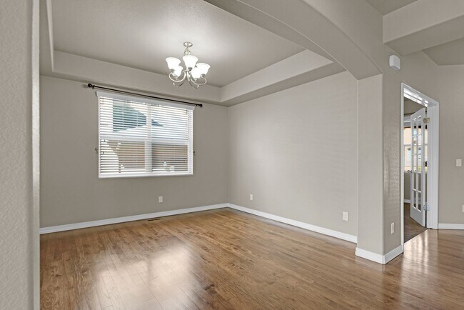 Building Photo - Beautiful home available to move in 08/04/...