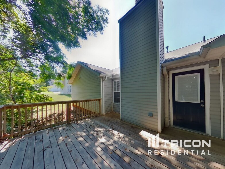 Building Photo - 203 Coldsprings Ct