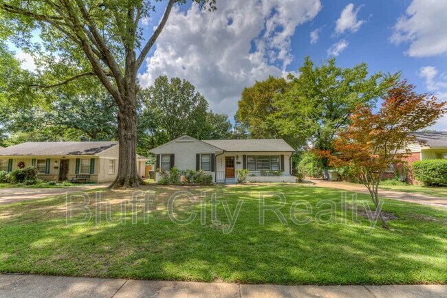Building Photo - 1409 Dearing Rd