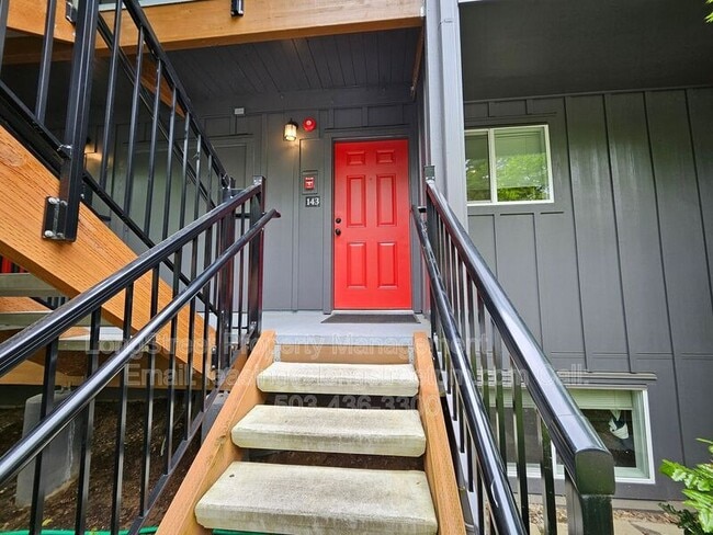 Building Photo - 4 Touchstone Dr