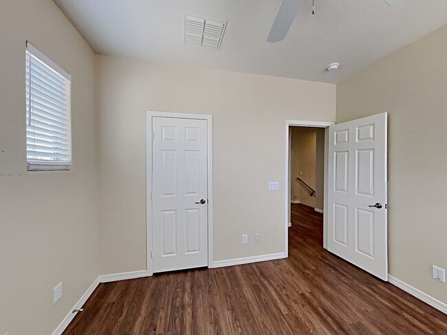 Building Photo - 30308 N 71st Ln