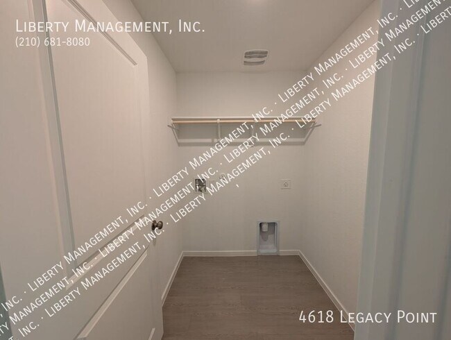 Building Photo - 4618 Legacy Pt